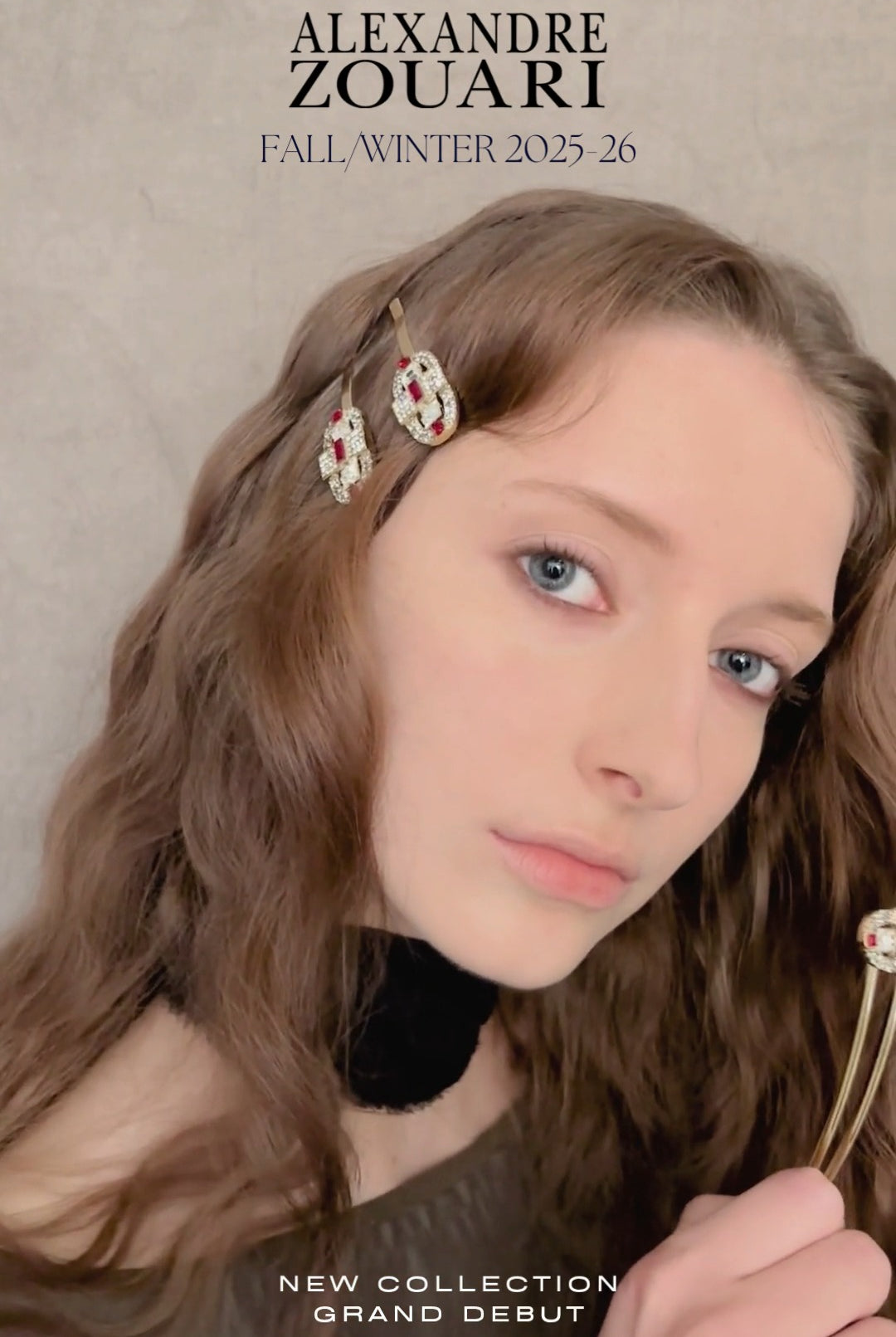 An Exquisite Reinterpretation of Antique Jewelry Artistry👑