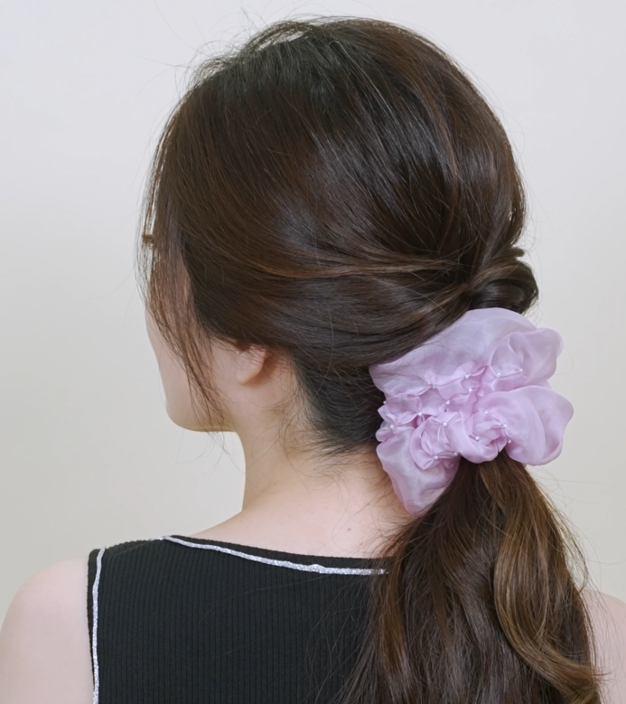 Airy Low Ponytail