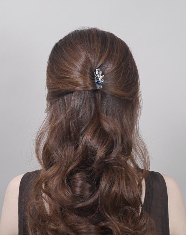 Minimal Chic Half-up