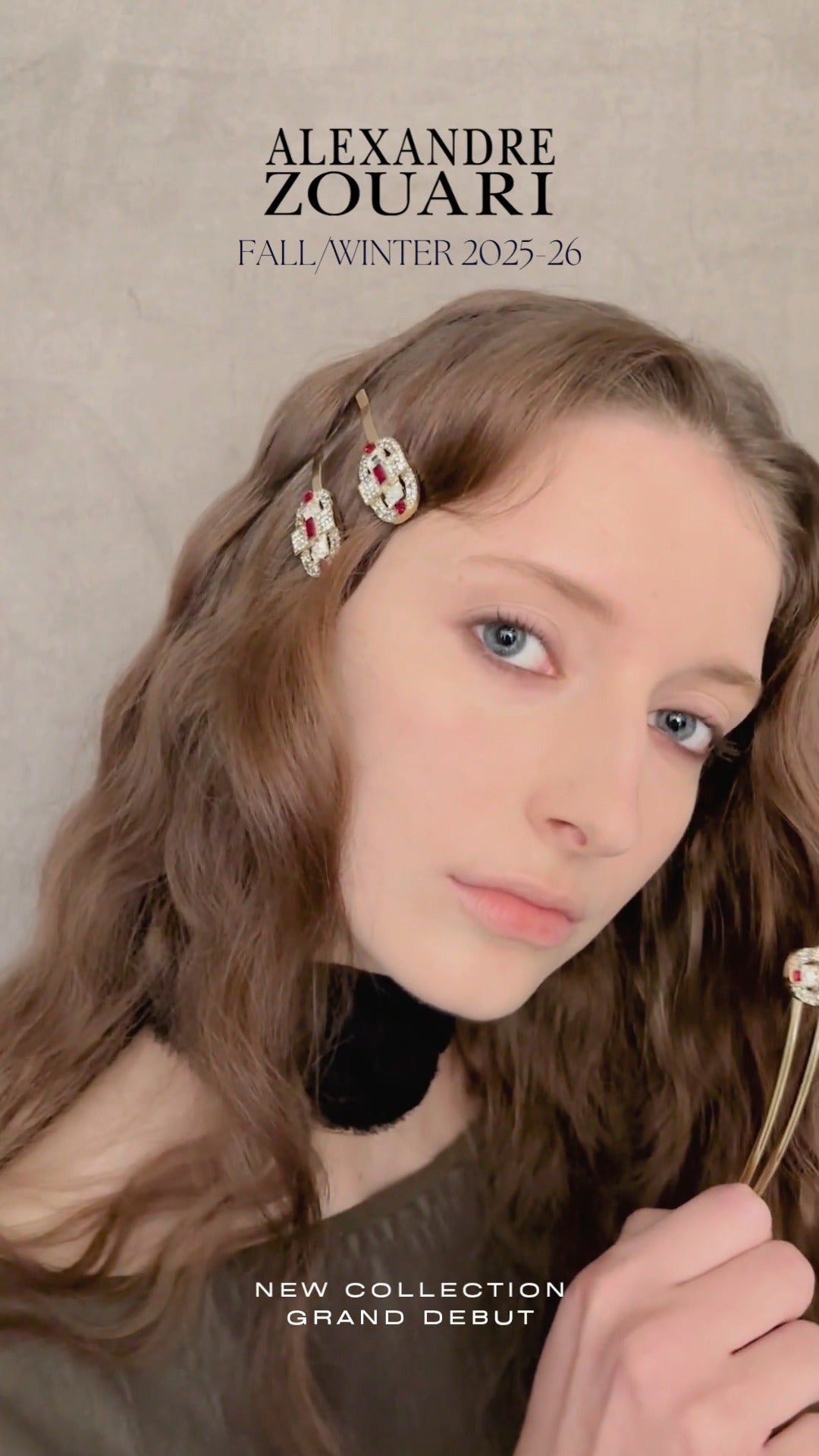 An Exquisite Reinterpretation of Antique Jewelry Artistry👑